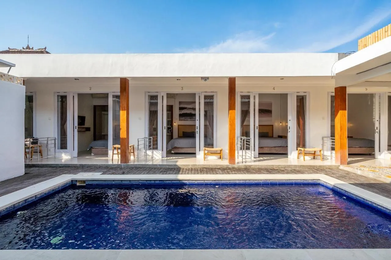 Lumturi House - Centrally Located Seminyak Pensjonat